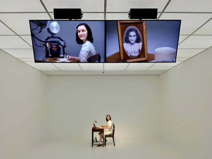 Forstå nutidskunsten, Simon Fujiwara, Likeness (2018), Hamburger Bahnhof, Berlin