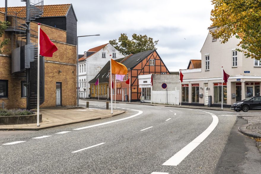 Hesselholdt og Mejlvang, Flags for Open Horizons, 2025. Foto: FABU Photography