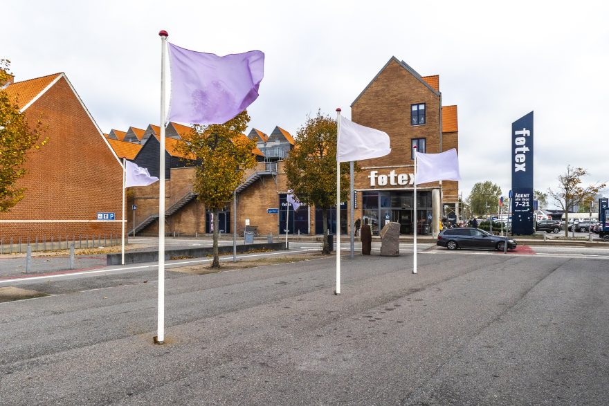 Hesselholdt og Mejlvang, Flags for Open Horizons, 2025. Foto: FABU Photography