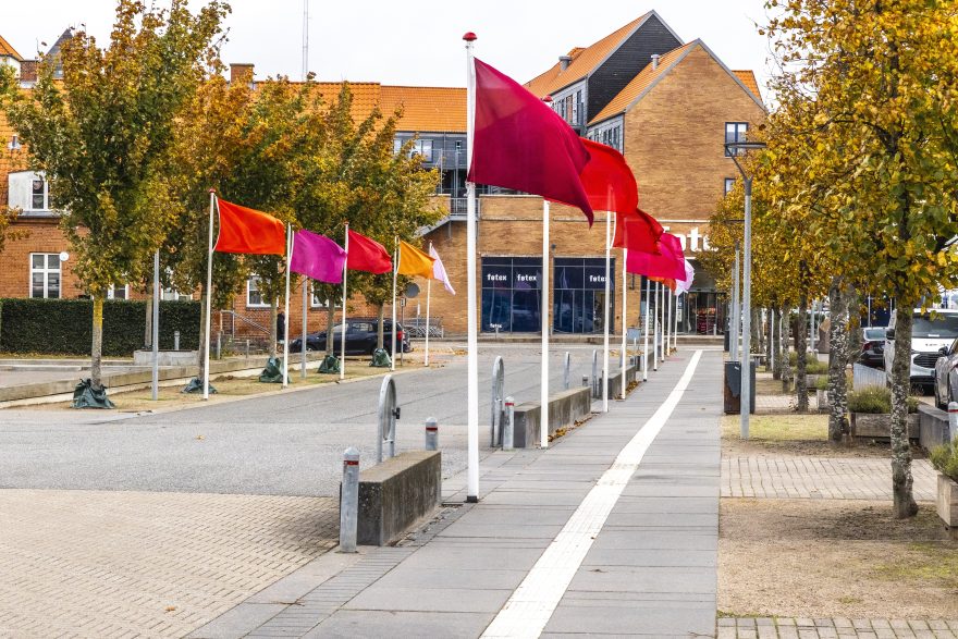 Hesselholdt og Mejlvang, Flags for Open Horizons, 2025. Foto: FABU Photography