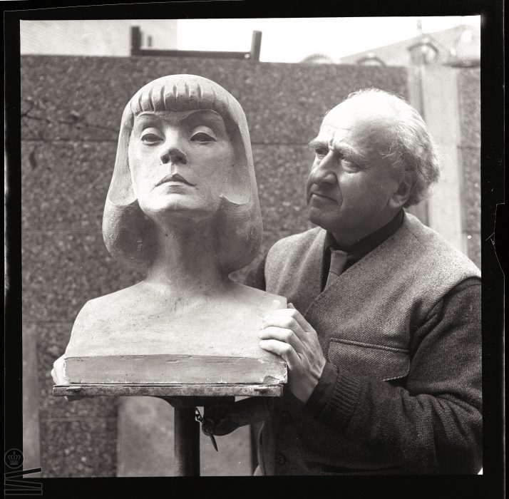 Harald Isenstein, buste af skuespilleren Asta NIelsen, 1947