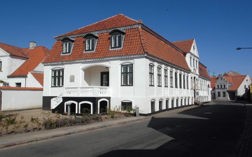 Kunsthal Kongegaarden, skråt fra Algade