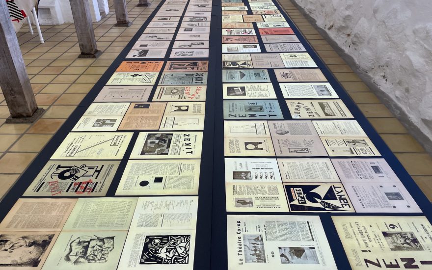 De to kunsttidsskrifter ”ZENIT”(1921-26) og ”TANK” (1927-28) har fungeret som inspiratorisk afsæt for udstillingen RETROAVANTGARDE.