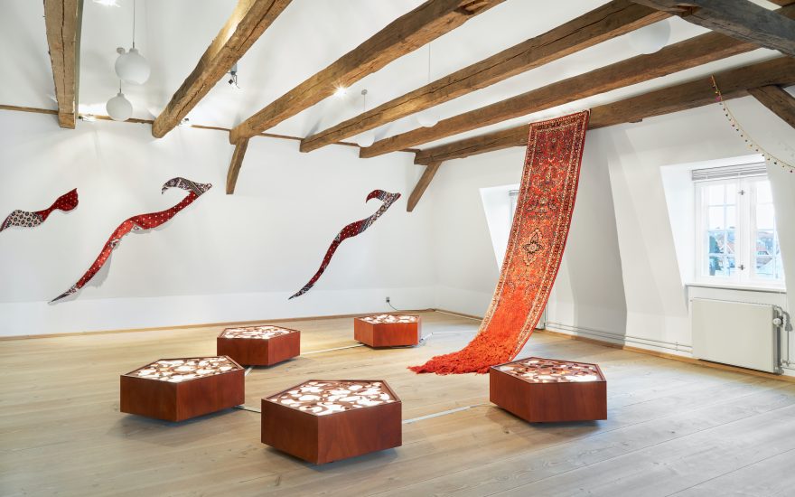 Lina Hashim, Odalisken (installationsview), 2024 (foto: Brian Kure)