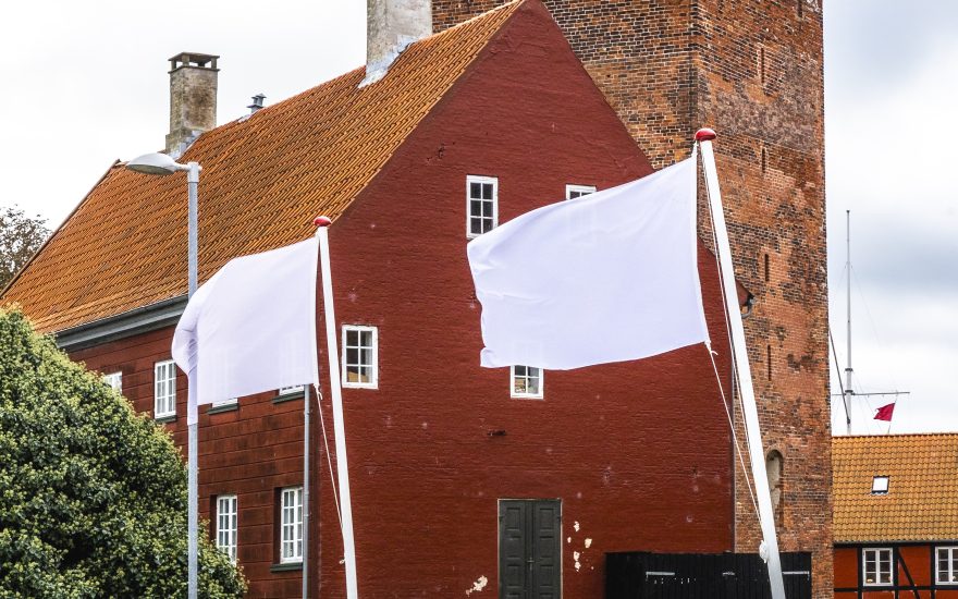 Hesselholdt & Mejlvang, Flags for Open Horizons, 2025. Foto: Martin Fabricius Buchwald