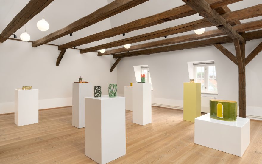 Hannah Toticki, At Sige Jeg Vil, installationsview, 2025. Foto: David Stjernholm