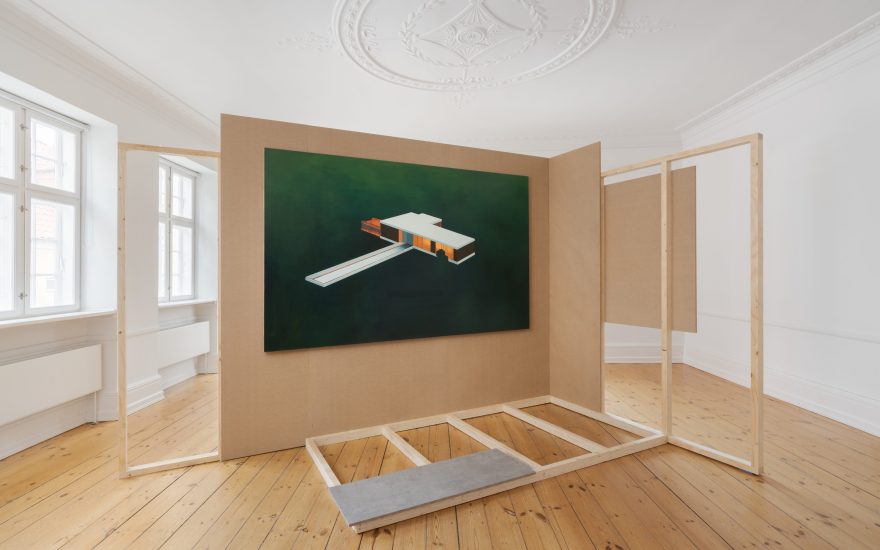 Asmund Havsteen-Mikkelsen, Installation med Space Craft (148 x 248 cm), olie på lærred, 2025-26